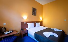 Хотел Света София